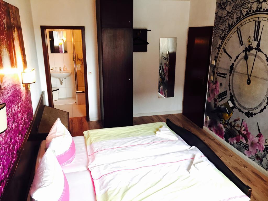 Hotel Marilyn Koblenz  Bagian luar foto