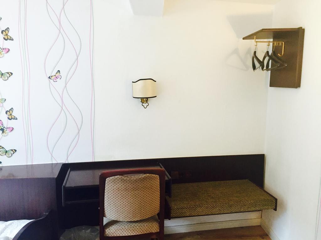Hotel Marilyn Koblenz  Bagian luar foto