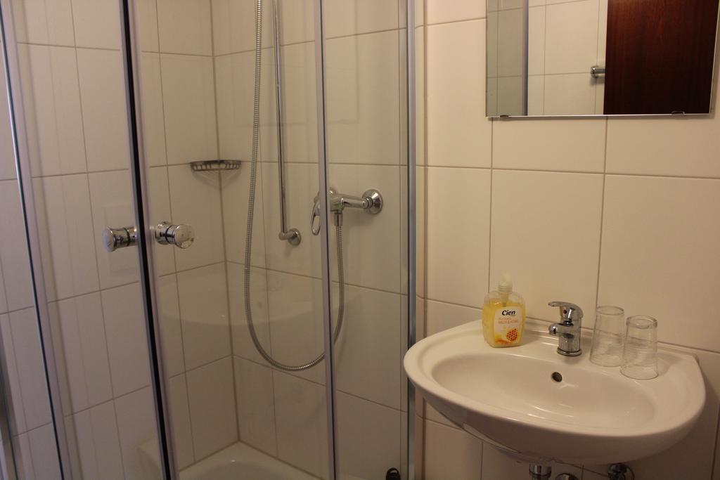 Hotel Marilyn Koblenz  Bagian luar foto