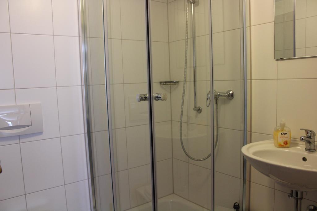 Hotel Marilyn Koblenz  Bagian luar foto